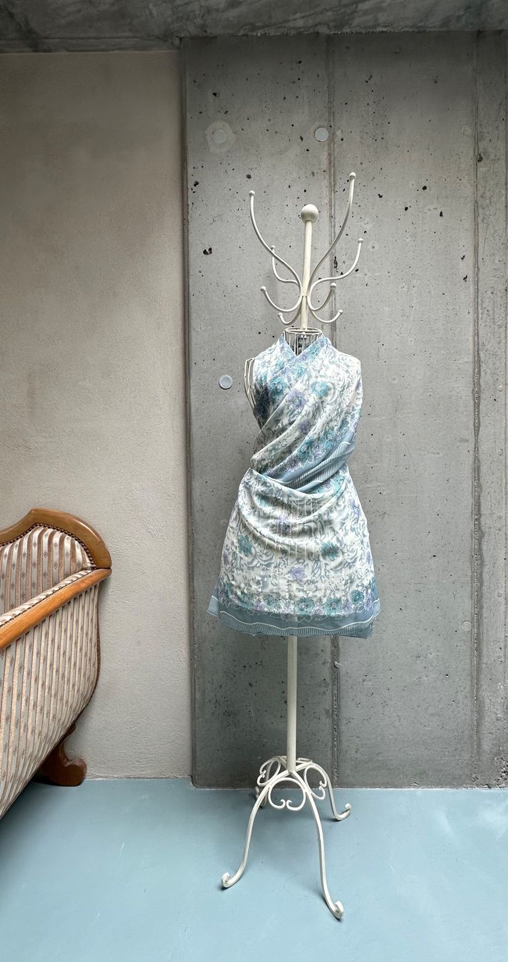 Foulards, Tücher & Schals: Strandtuch – Gebraucht aus Leuk-Stadt von 2thcircle 2