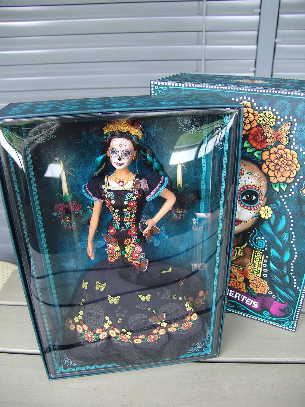 Bambole: Barbie Día de Muertos 2019 – Nuovo e nell'imballaggio originale da Schlieren venduto da Apollo3 1