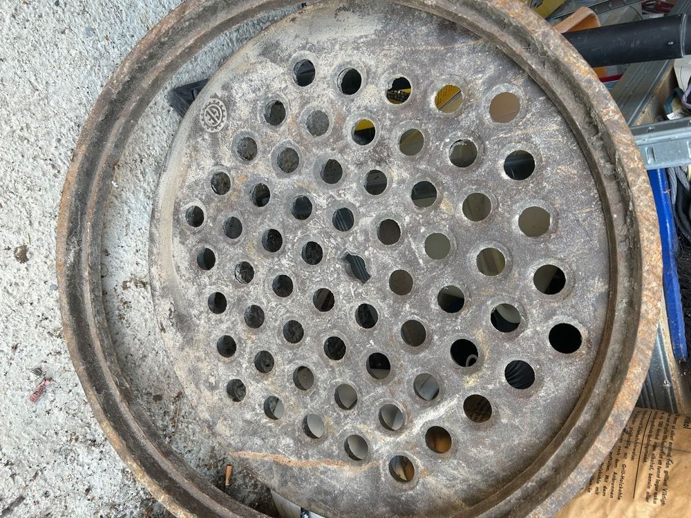 Stagni & Fontane ornamentali: Schacht Tolle Deckel DN 60 – Usato da Affoltern am Albis venduto da Bresan