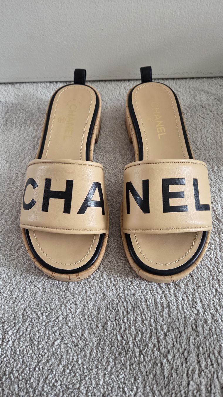 Chanel Chaussures femmes: Chanel Sandalen, Grösse 38.5 – D'occasion à Frick par mlpreloved 2