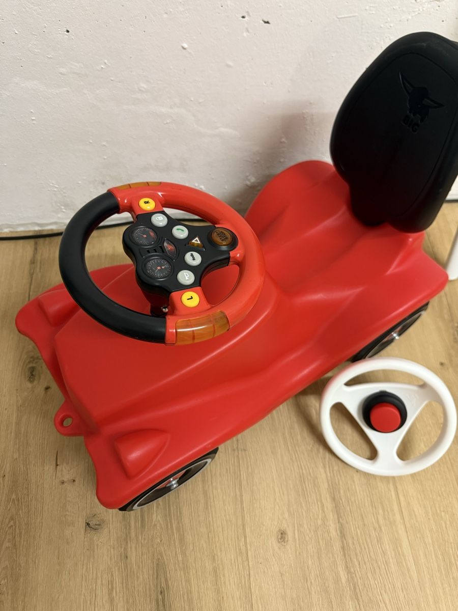 Big Véhicules pour enfants: BIG Bobby Car mit Schubstange  – D'occasion à Kölliken par Vivii01 1