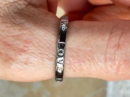 Schöner Damenring mit LOVE Schriftzug, Top Zustand! (60)