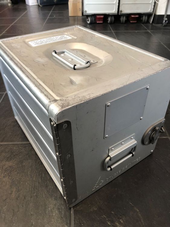 Brussels Airlines Atlas galley box (Gebraucht) in Zürich für CHF 65 ...