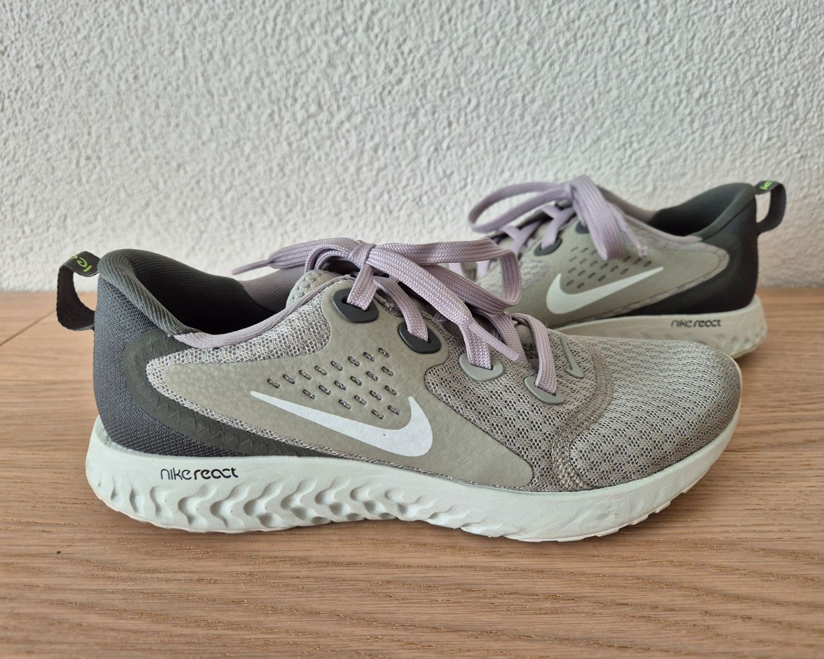 Nike Scarpe da donna: NIKE Sneaker Turnschuh Gr. 37.5 – Nuovo (secondo la descrizione) da Wolfwil venduto da s.ara_c