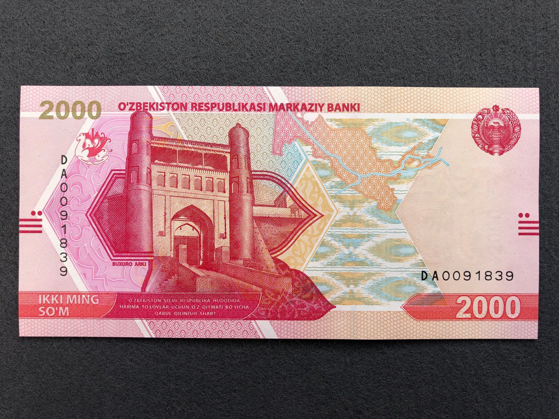 Banconote: Usbekistan - 2000 SO'M - UNC – Nuovo e nell'imballaggio originale da Pfäffikon SZ venduto da Sieben77
