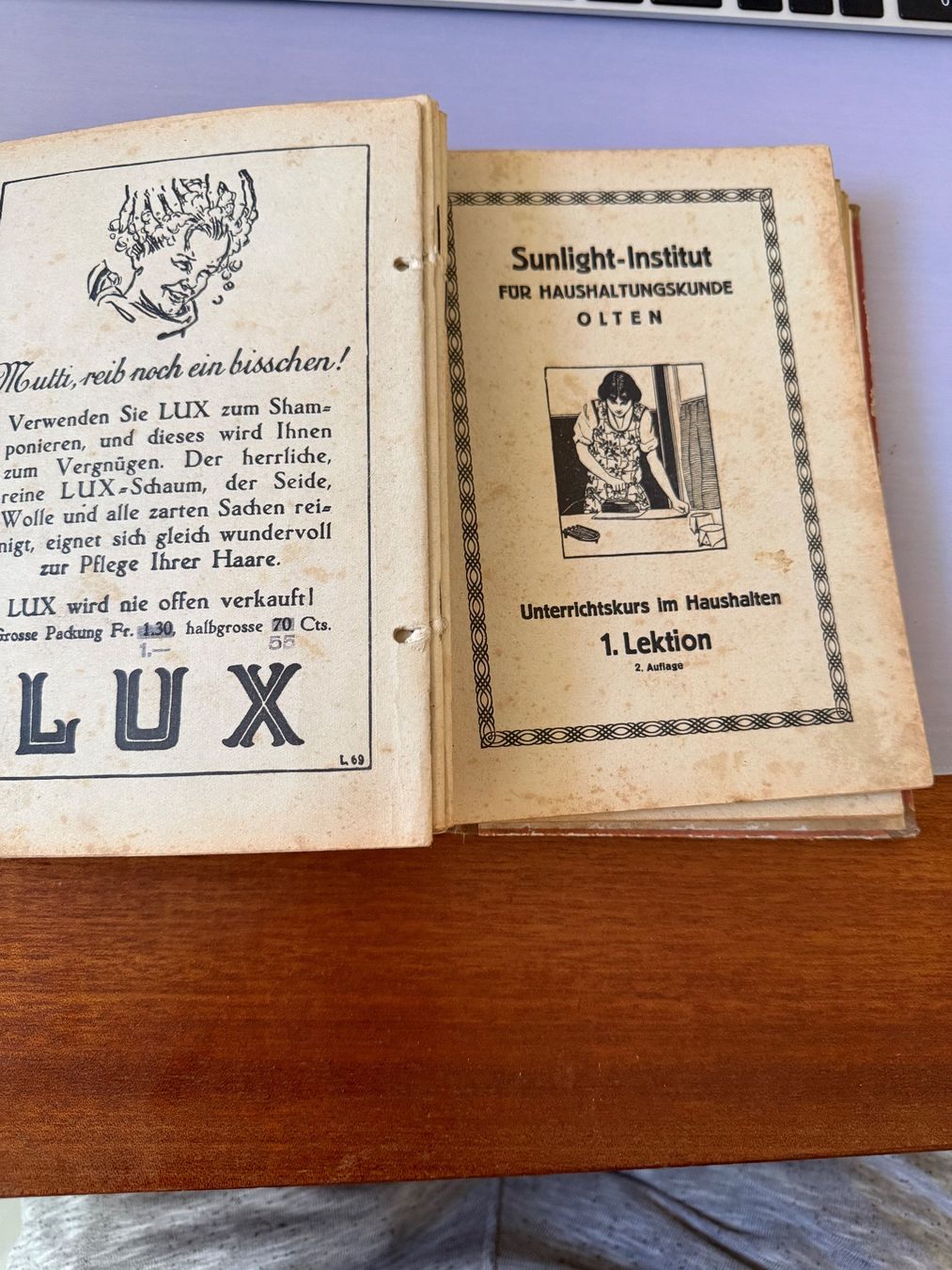 Bücher: Buch, Sunlight-Buch Haushalten – Gebraucht aus Grellingen von syno28 2