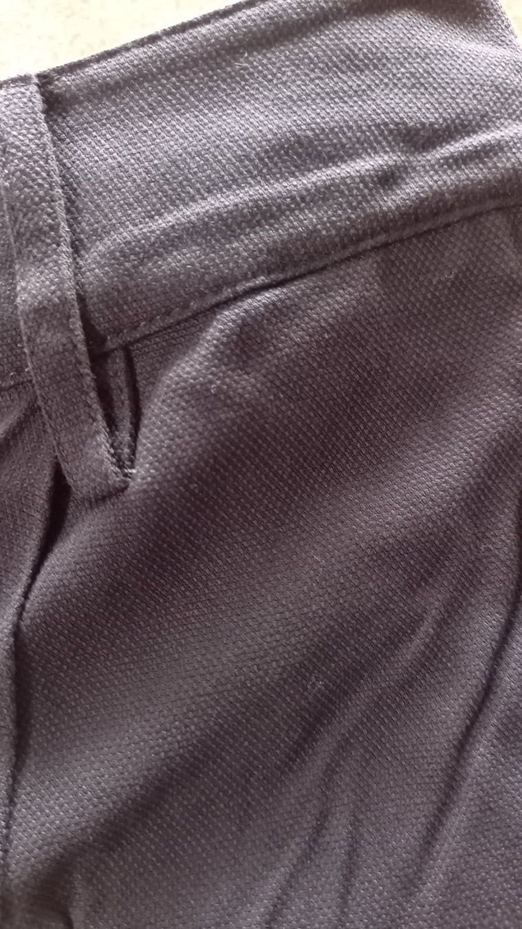 Pantaloni: Yessica Hose  40 – Usato da Bätterkinden venduto da Elefantenzoo 3
