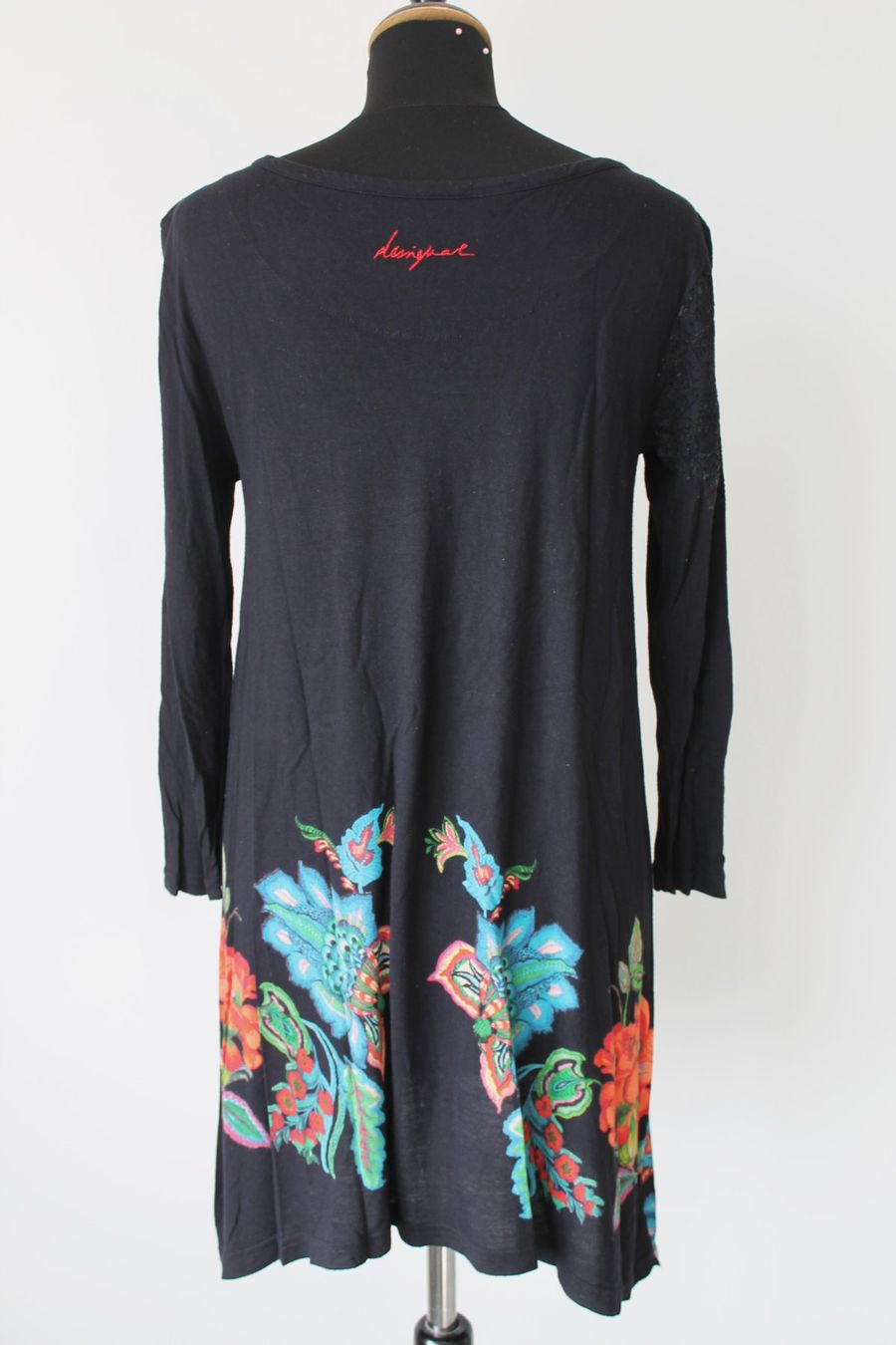 Desigual Tuniken: Tunique DESIGUAL taille M – Gebraucht aus Chez-le-Bart von jasse 1