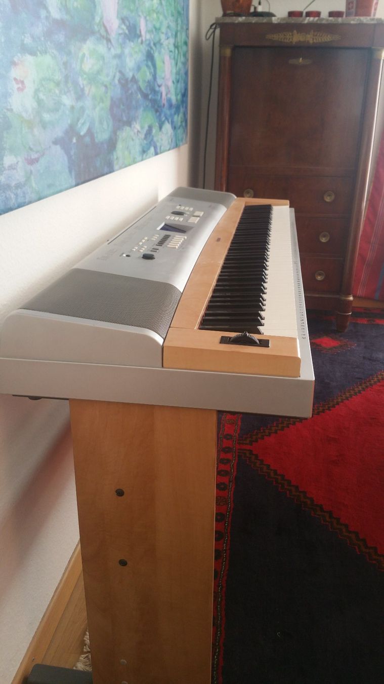 Musikinstrumente: Yamaha E-Piano – Gebraucht aus Solothurn von w_keller_2008 1