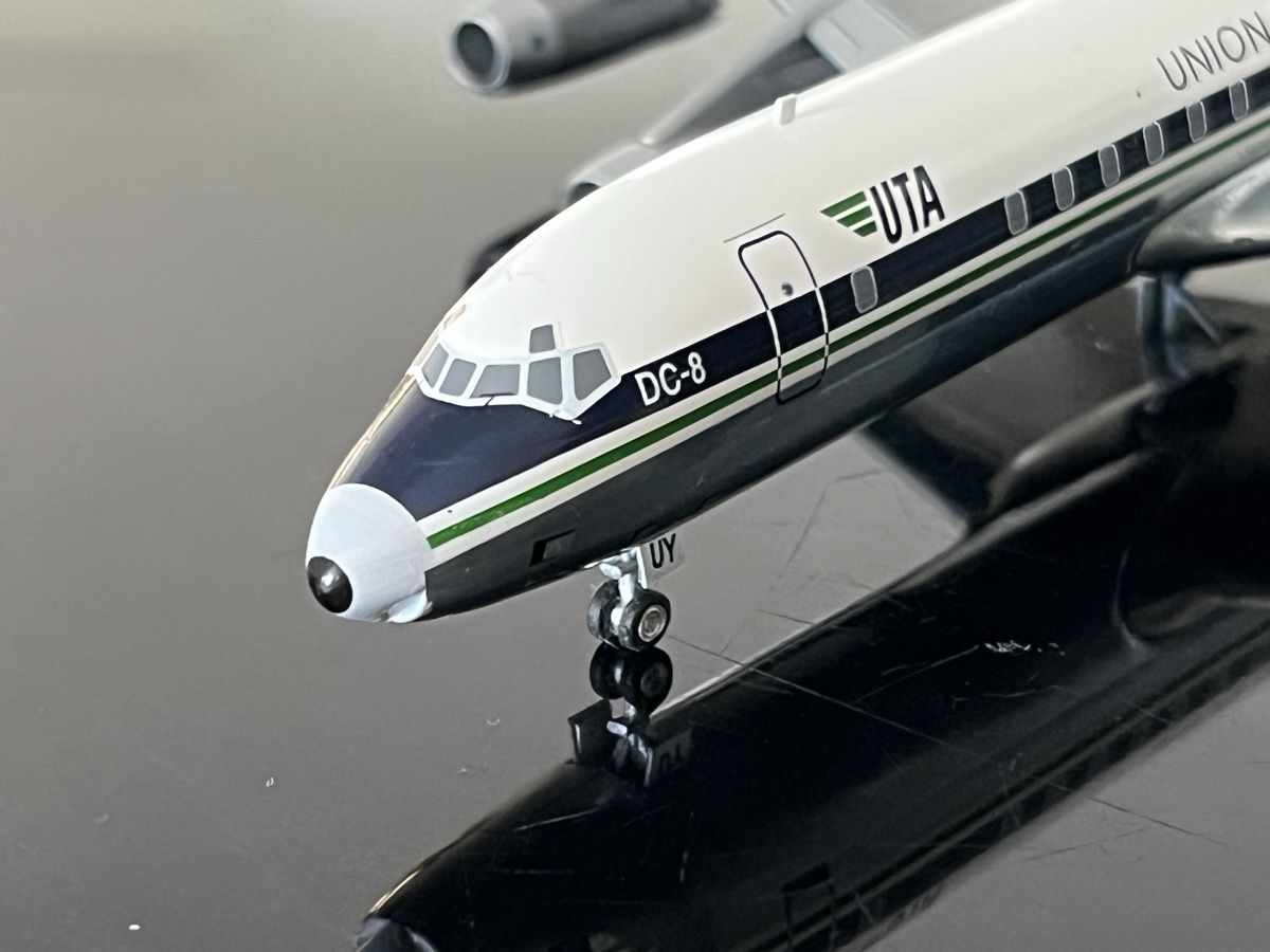 McDonnell Douglas Modellbausätze & Standmodelle: DC-8-32 UTA, Aero Classics 1:200 – Neu (gemäss Beschreibung) aus Rombach von wal_xxr7 3