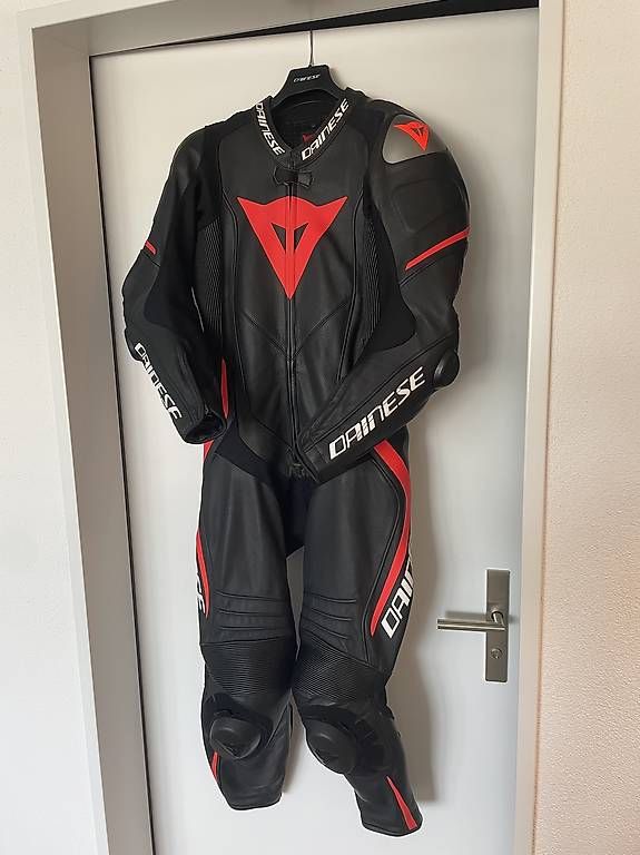 Completi: Dainese Laguna Seca and Carbon 4 Long – Usato da Hünenberg See venduto da Leo_MS24