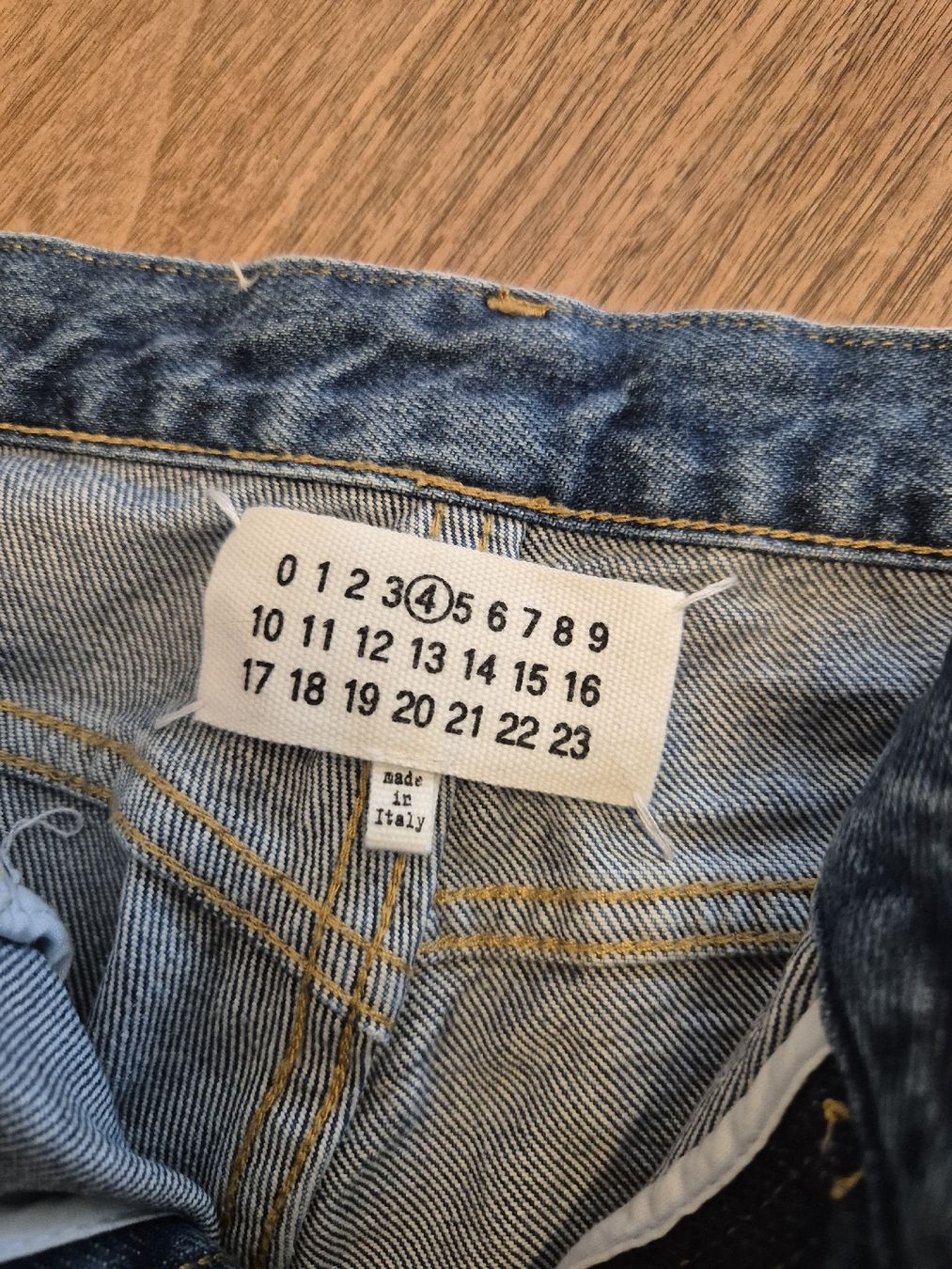 Maison Margiela Jeans: Maison Margiela Jeans  – Nuovo (secondo la descrizione) da Weesen venduto da sch_cs6t 1