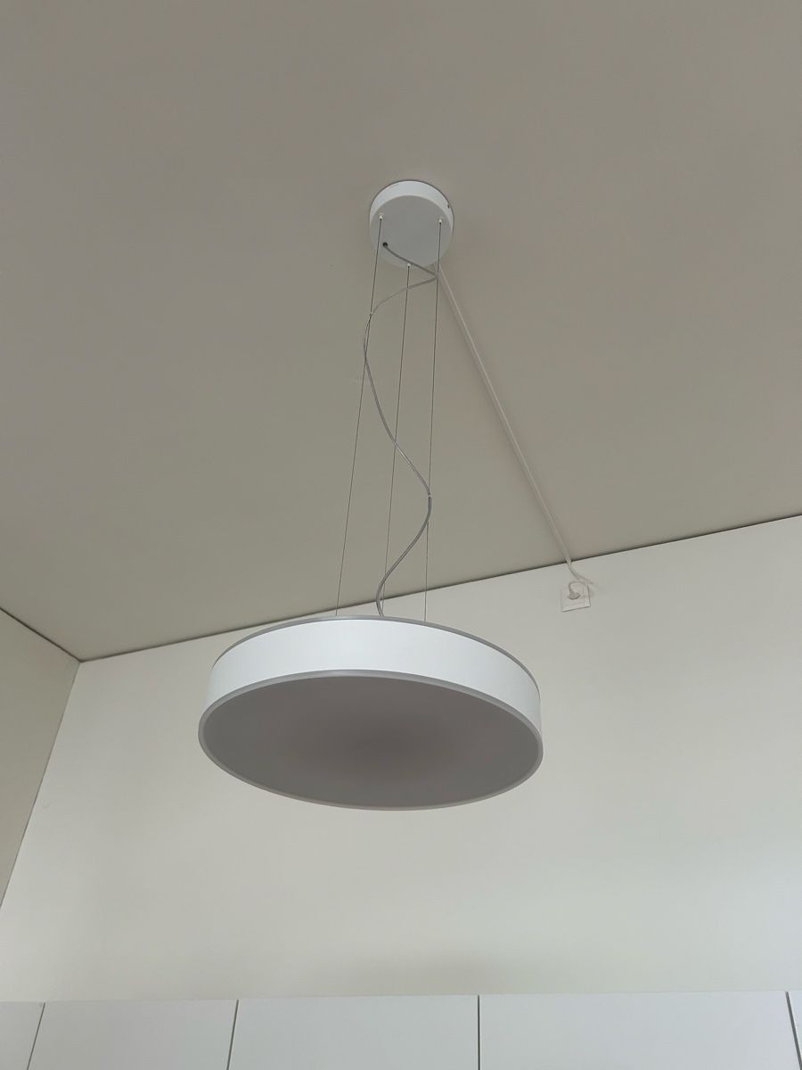 Philips Lampadari & plafoniere: Philips Hue Enrave Hängeleuchte weiss – Usato da Russikon venduto da glrvlr 2
