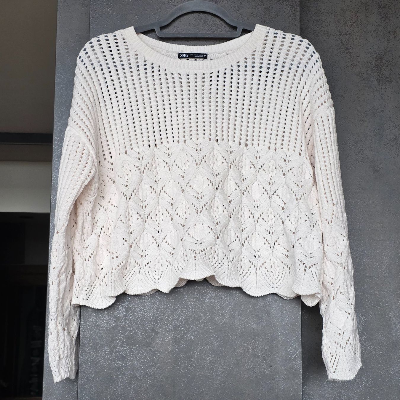 Zara Maglioni & Felpe: 🐸 ZARA WEITER CROP PULLOVER M OFFWHITE – Nuovo (secondo la descrizione) da Môtier (Vully) venduto da Frogs