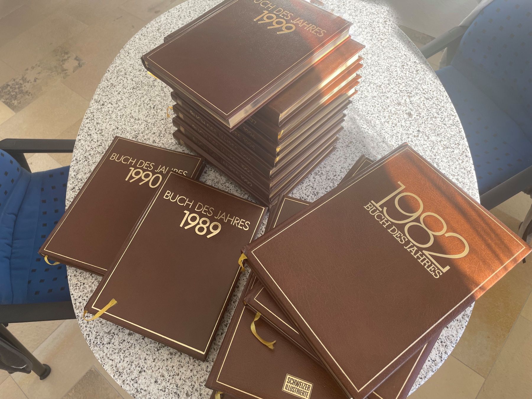 Libri: Buch des Jahres Sammlung 1982 - 1999 – Nuovo (secondo la descrizione) da Unterägeri venduto da ric_rr2d 2