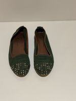 Grüne Wildleder Ballerinas mit Nieten