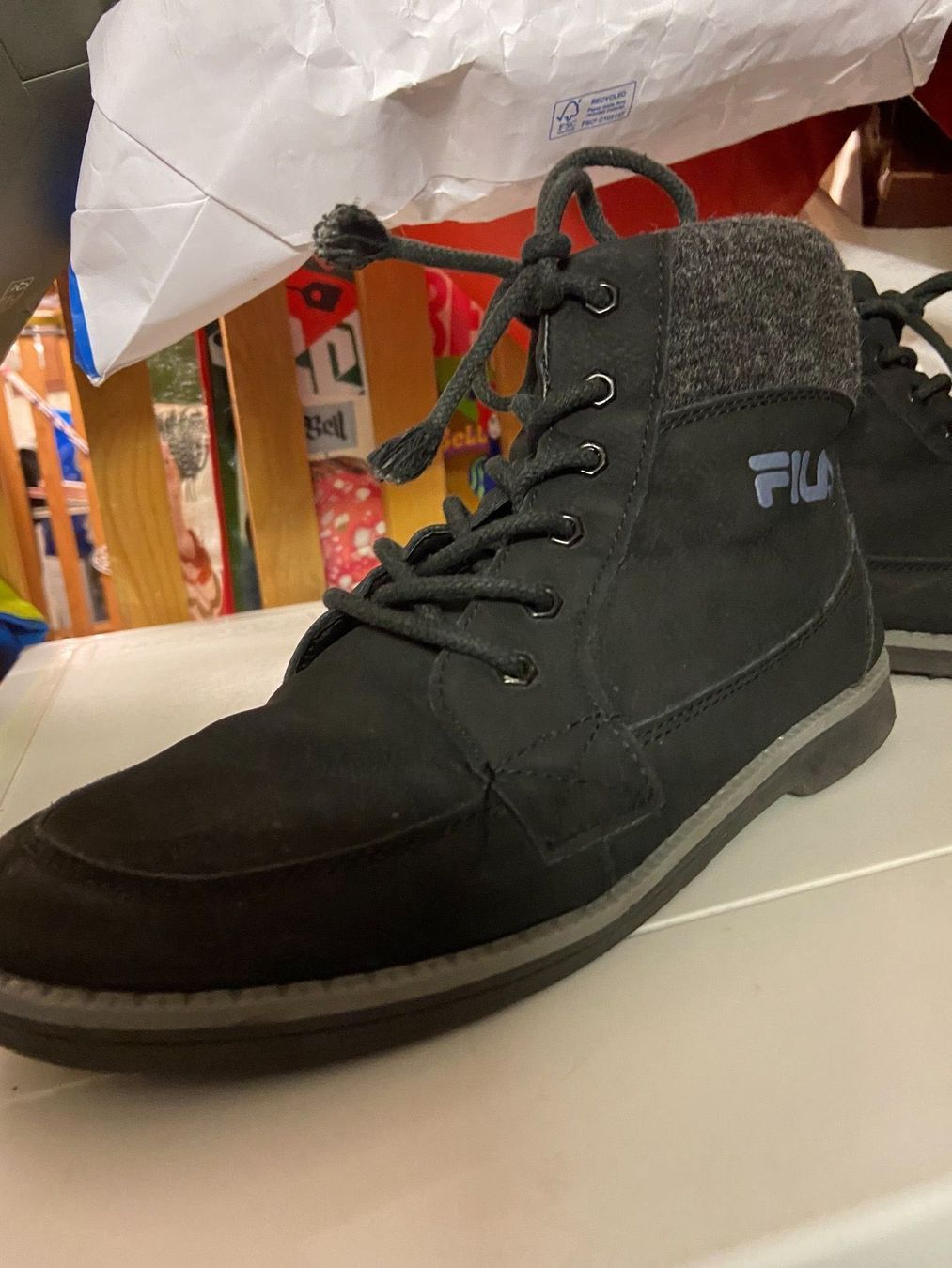 Fila Scarpe per ragazzi: Stiefel 38 Fila – Usato da Zürich venduto da eng_v9x6 1