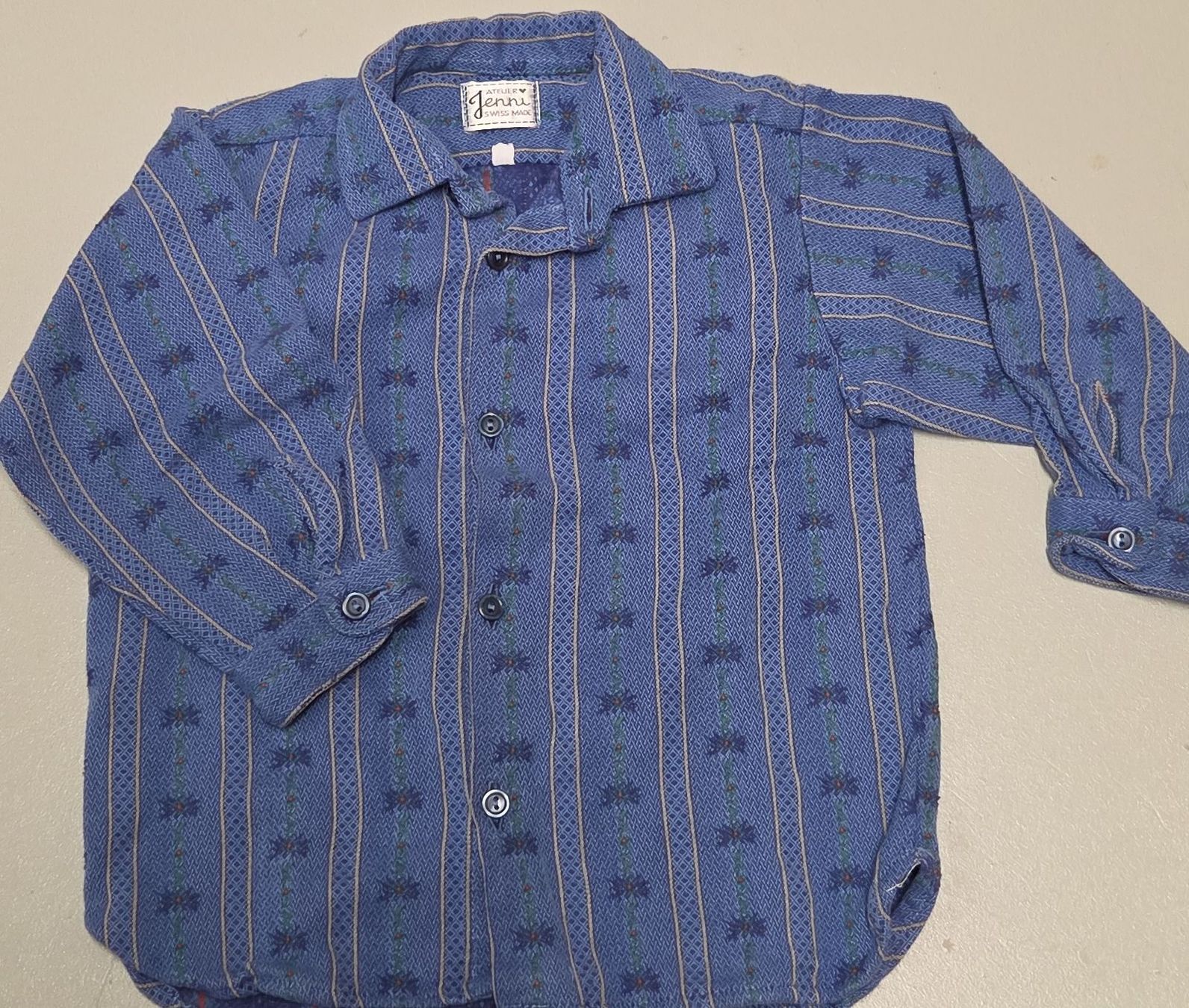 Edelweiss Camicie, T-shirt & Polo: Edelweisshemd dunkelblau Jenni Grösse 98 – Nuovo (secondo la descrizione) da Latterbach venduto da CamperThes