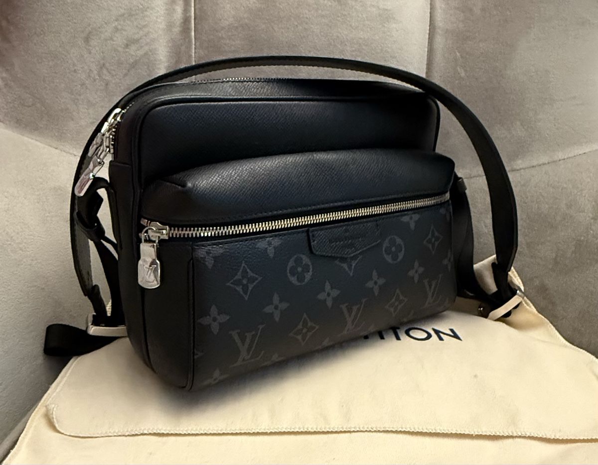 Louis Vuitton Taschen: Louis Vuitton Outdoor Messenger Monogram Eclipse Bag – Neu (gemäss Beschreibung) aus Ennetbaden von WatchGuy 1