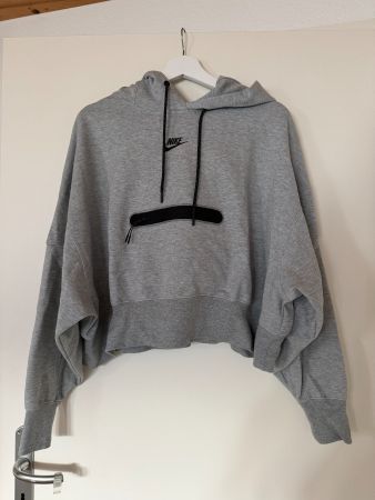 Nike sweatshirt