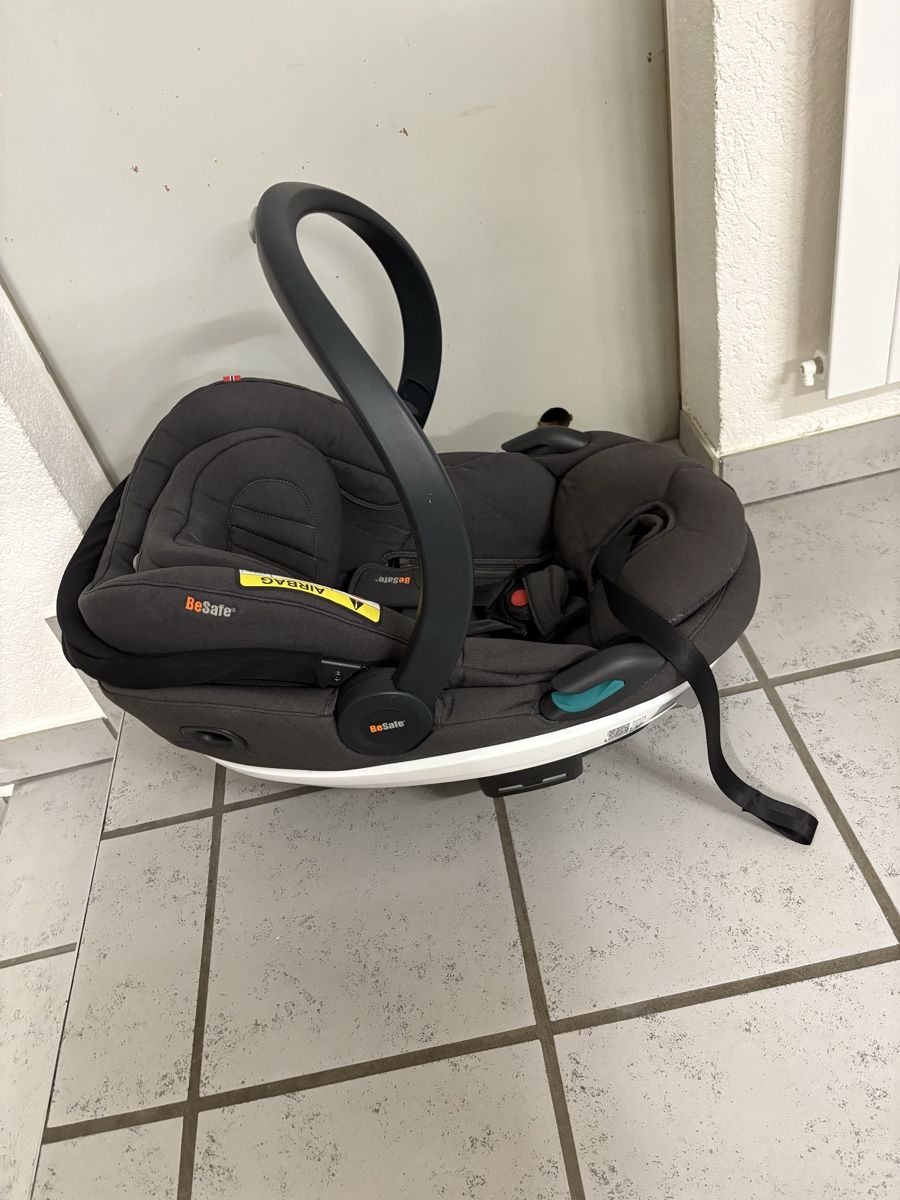 Seggiolini per auto: BeSafe Babyschale iZi Go Modular X inkl Base – Usato da Holderbank AG venduto da cargobulle 1