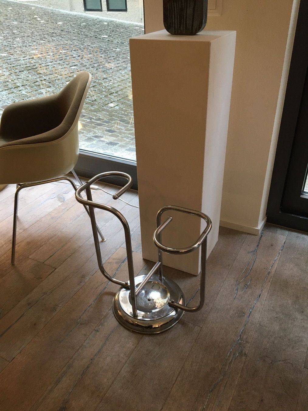 Sonstige Büroeinrichtungen: Original vintage Art Deco Schirmständer – Gebraucht aus Wald ZH von mo-zart 2