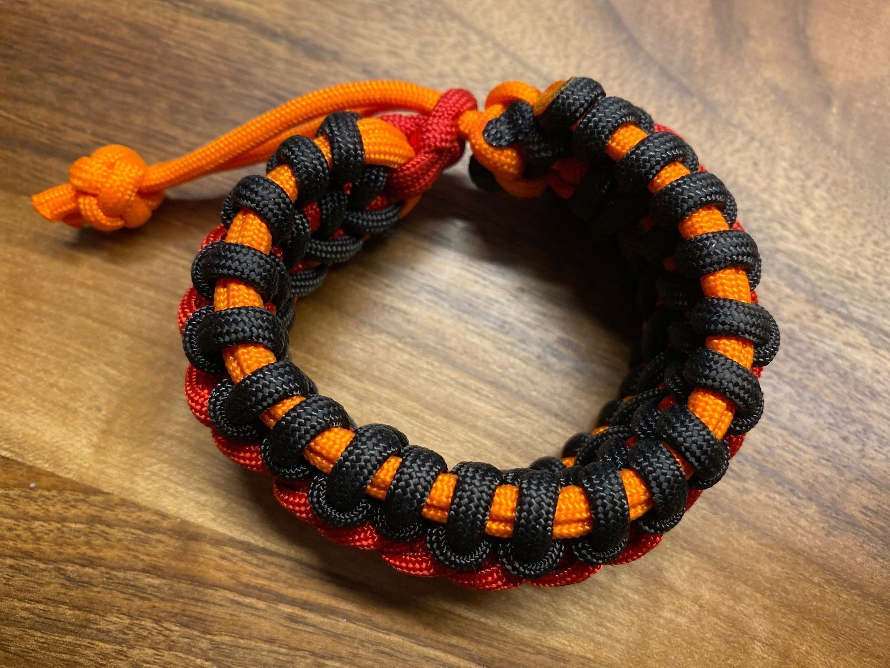 Bracciali & Braccialetti: Armband aus Paracord 550 – Nuovo (secondo la descrizione) da Reinach BL venduto da Sdruefenacht 2