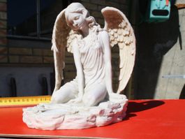 ENGEL ENGELSFIGUR MIT TEELICHT