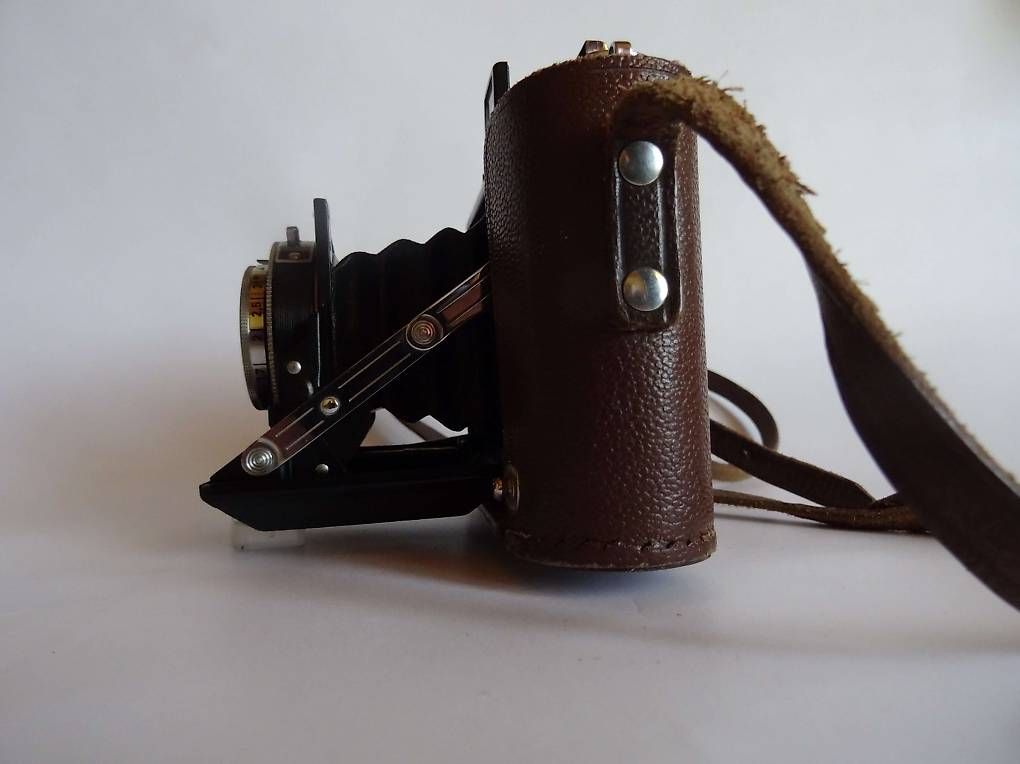 Fotocamera: Zeiss Ikon Kamera (gebraucht) – Usato da Hombrechtikon venduto da Fbaettig 1