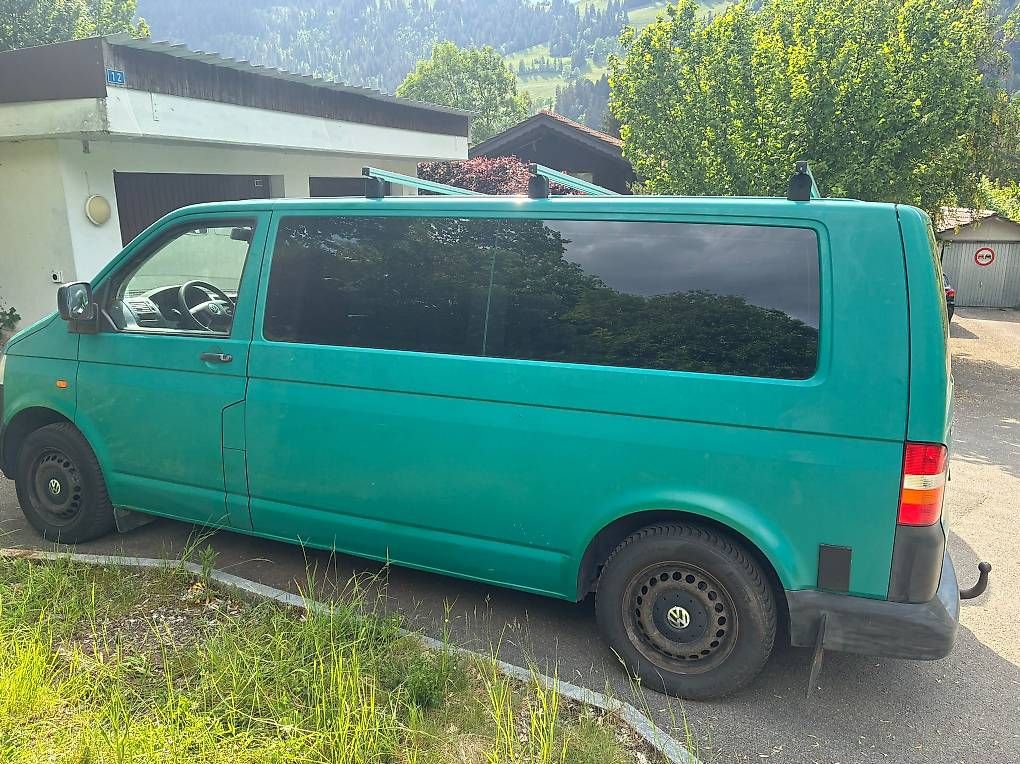 VW Autos: VW T5 Transporter langer Radstand 8 Plätze – Gebraucht aus Zweisimmen von Nicu83 3