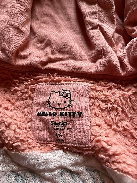 Giacche & Cappotti: Veste jackette hello kitty taille 98 / 104 – Usato da St-Sulpice VD venduto da cel_byg6 1