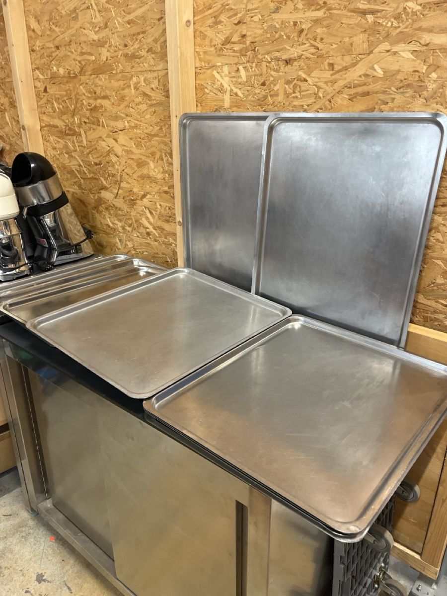 Küchengeräte: 10 x 2/1 Gastronorm Bleche robust – Gebraucht aus Dittingen von Cervolino77 2