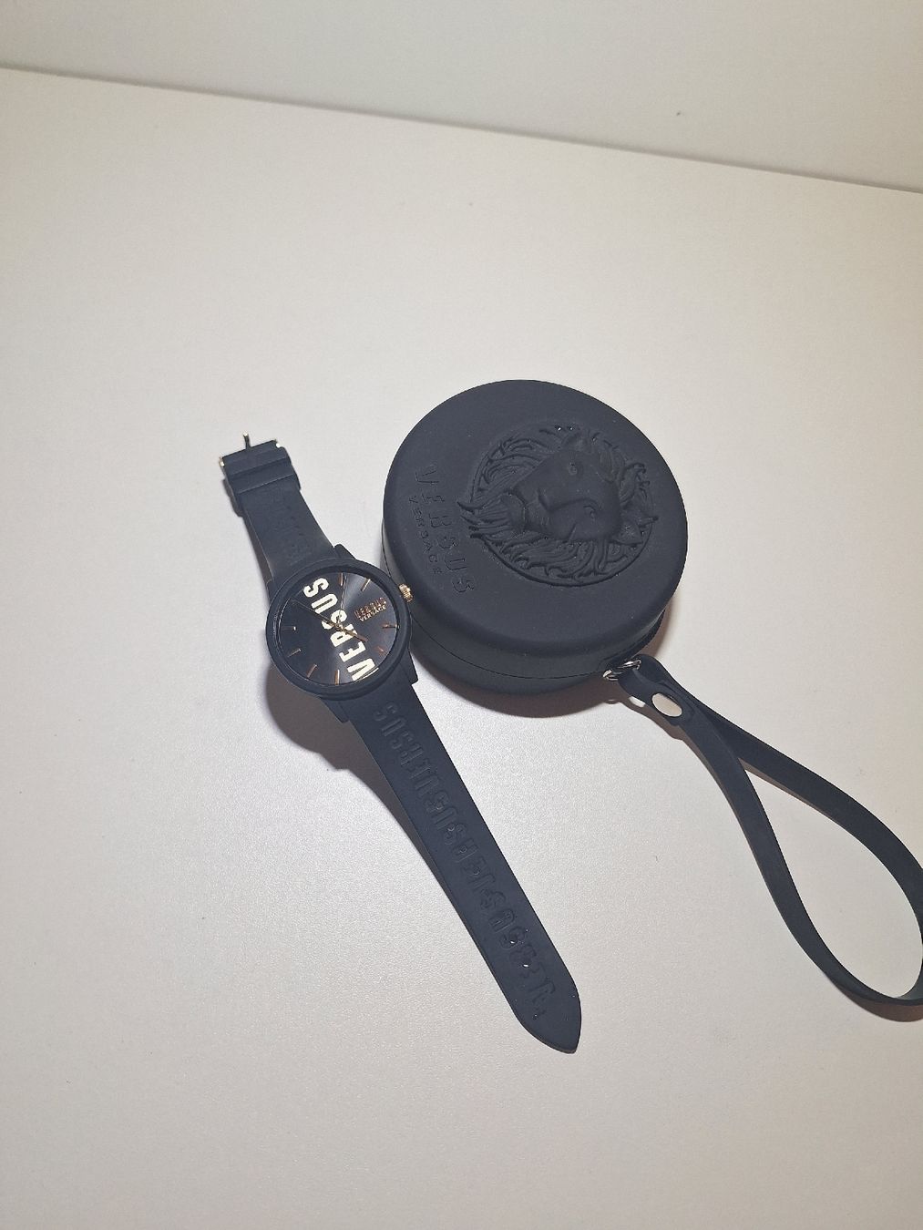 Versace Orologi: Versus Versace Uhr – Nuovo (secondo la descrizione) da Fislisbach venduto da captn_mah