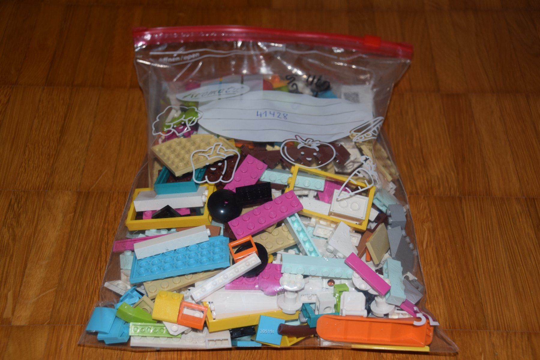 Lego Giocattoli: Lego Friends- Strandhaus mit Tretboot – Usato da Lausen venduto da Rotezora79 5
