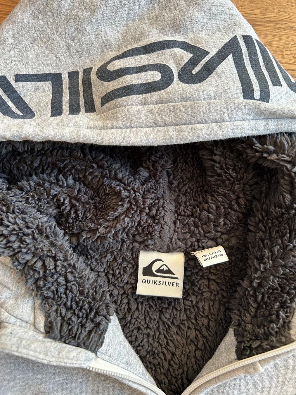 Quiksilver Pulls et sweat-shirts: Pullover Quicksilver – D'occasion à Chêne-Bourg par JKLN 1
