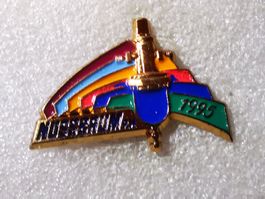 Ansteckpin 102: Nussbaum