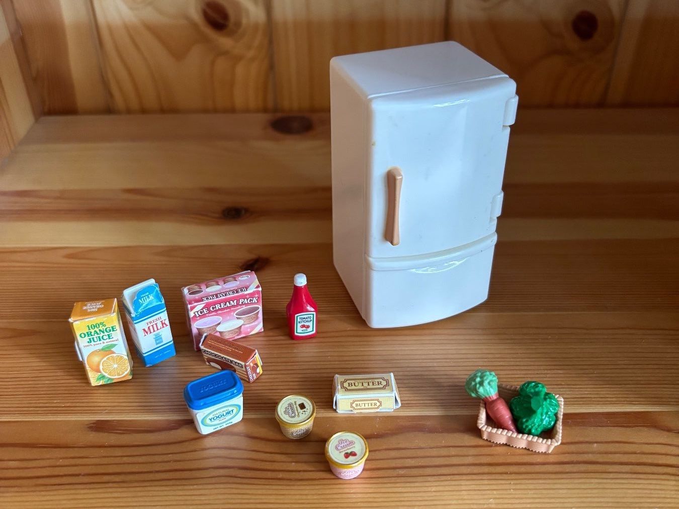 Sylvanian families Giocattoli: Frigo Sylvanian families avec accessoires – Usato da La Chaux-de-Fonds venduto da chl_s5sc 1