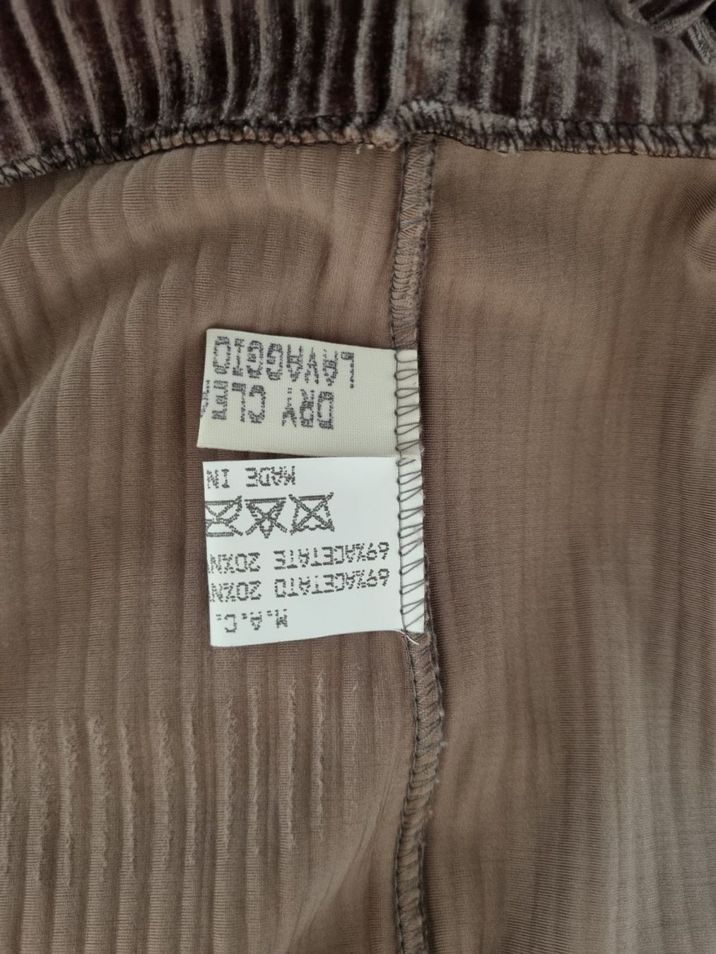 Vestiti: Completo Gentry Portofino – Usato da Arbedo venduto da Gyn 3