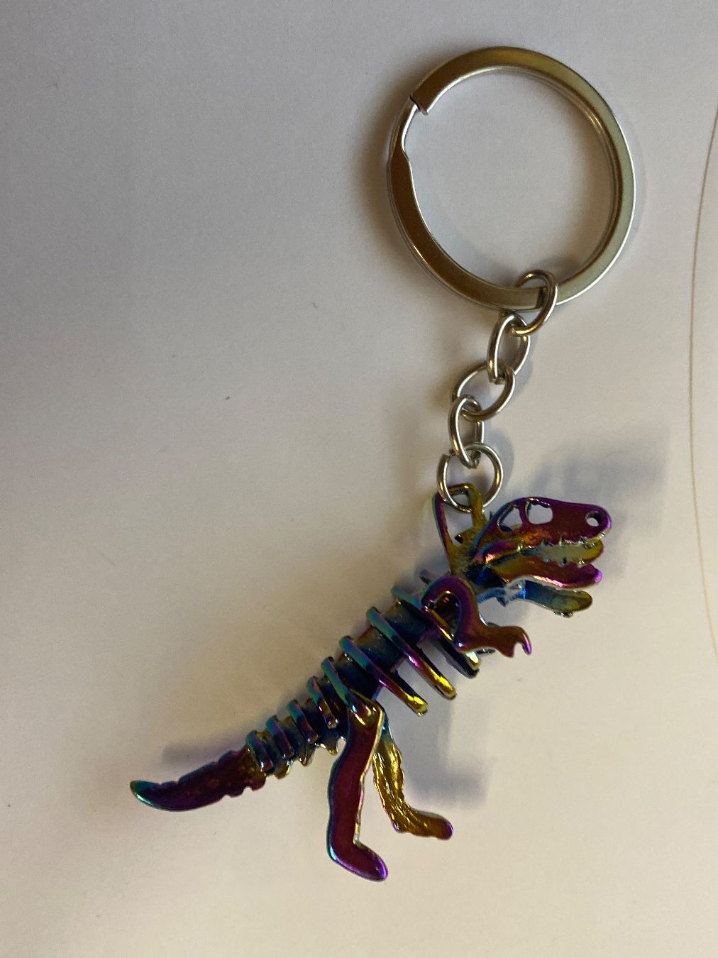 Porte-clés: Porte-clés dinosaure squelette T-Rex multicolore – Neuf (Voir description) à Le Brassus par cinema13