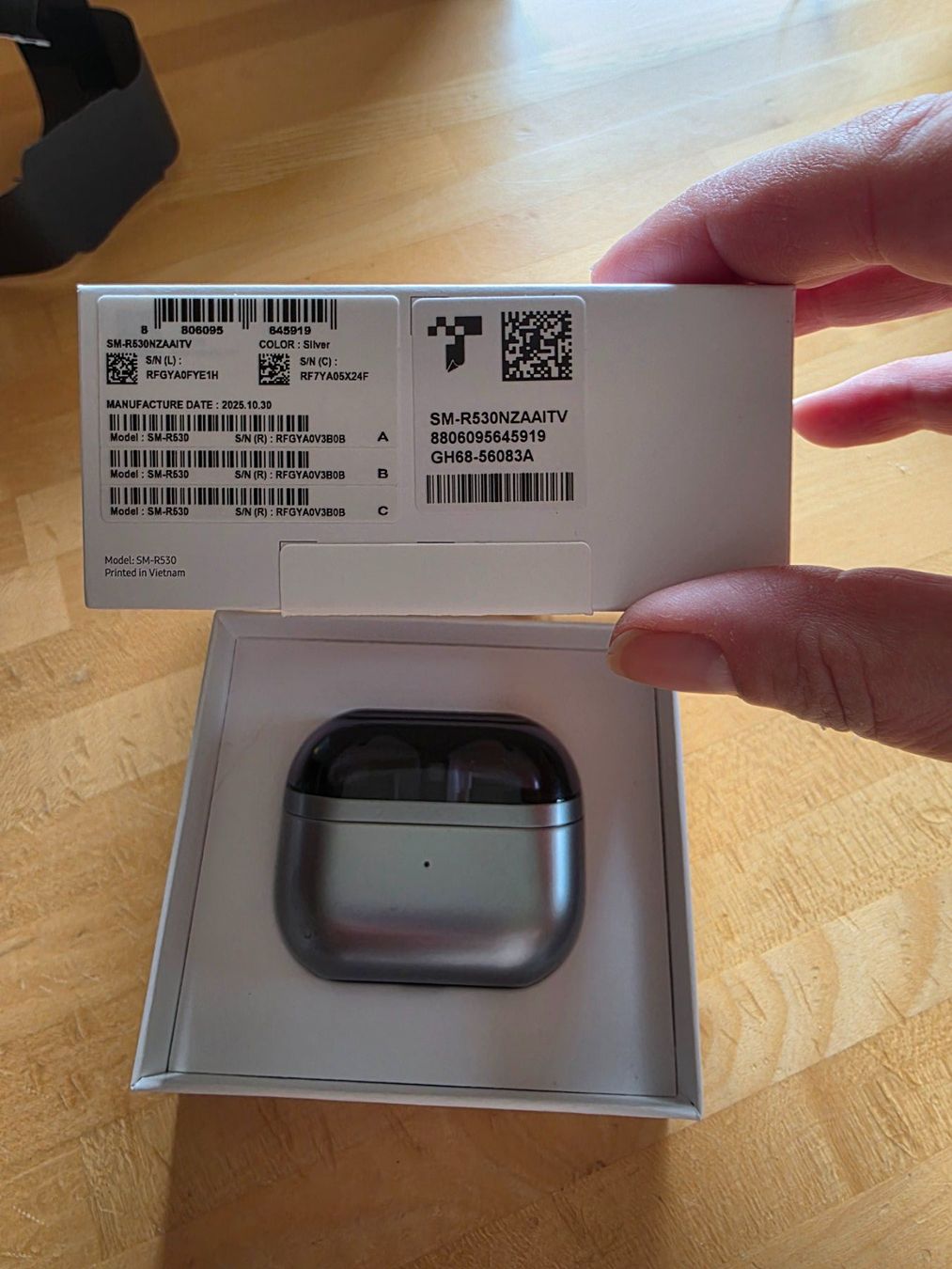 Samsung Cuffie: Samsung Galaxy Buds3 Auricolari open type True Wireless – Nuovo (secondo la descrizione) da Gordola venduto da ang_7257