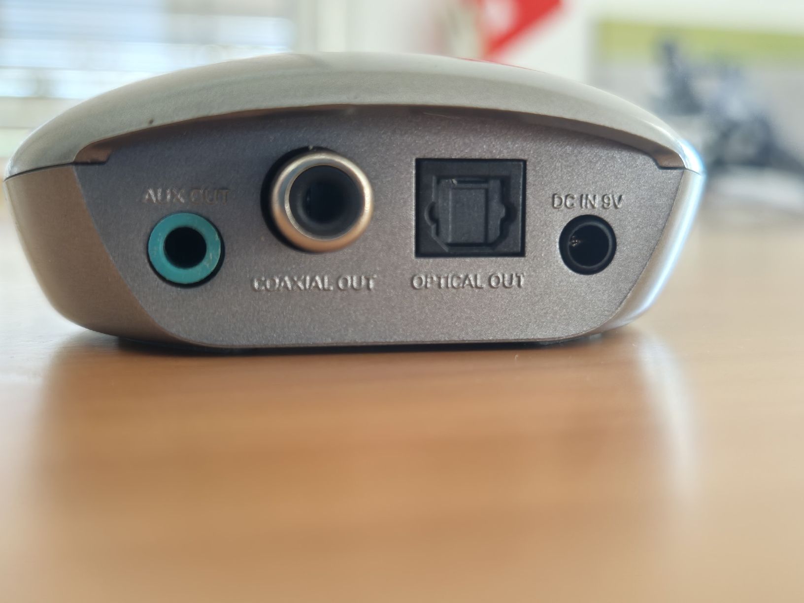 Philips Lecteurs & Adaptateurs: Philips AEA2700/12 MultiPair Bluetooth Adapter Komplettset – D'occasion à Zürich par Corrosion 2