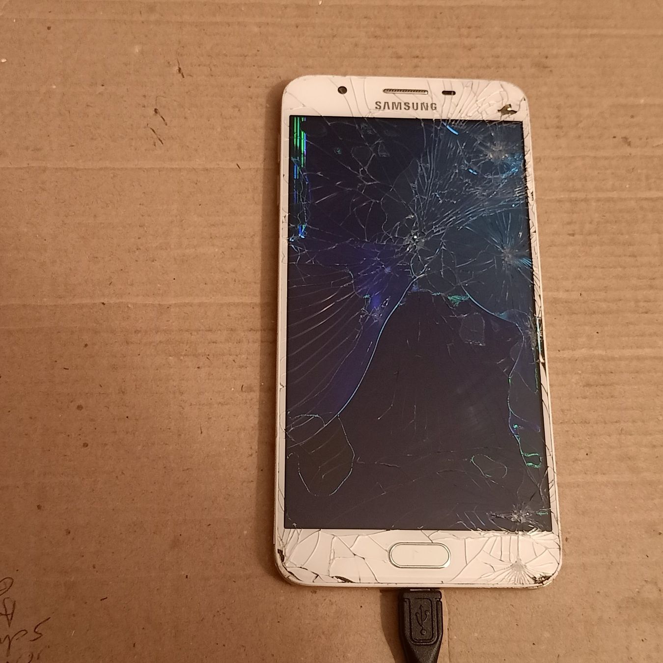 Samsung Telefoni cellulari / Smartphones: Android Samsung Galaxy J7 Prime, G610F Defektes Touchscreen – Difettoso da Winterthur venduto da Opusco 4
