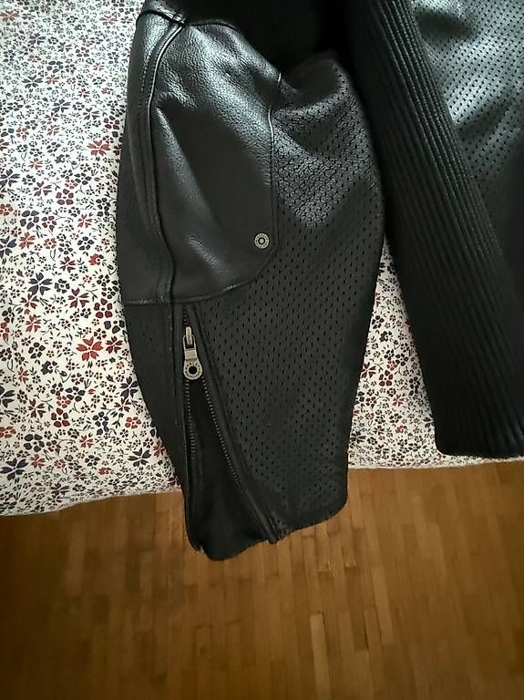 Harley-Davidson Giacche: Blouson HARLEY DAVIDSON – Nuovo (secondo la descrizione) da Petit-Lancy venduto da gnc_l2xq 4