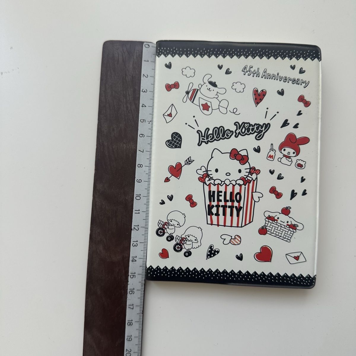 Hello Kitty Blocchi: Hello Kitty 45th Anniversary Notebook  – Nuovo (secondo la descrizione) da Givisiez venduto da dor_xb9k 5