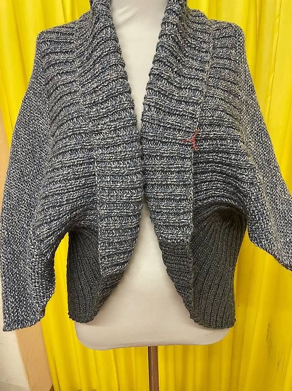 Boleros: Bollero - gestrickt - neu – Neu (gemäss Beschreibung) aus Hägendorf von PRvR