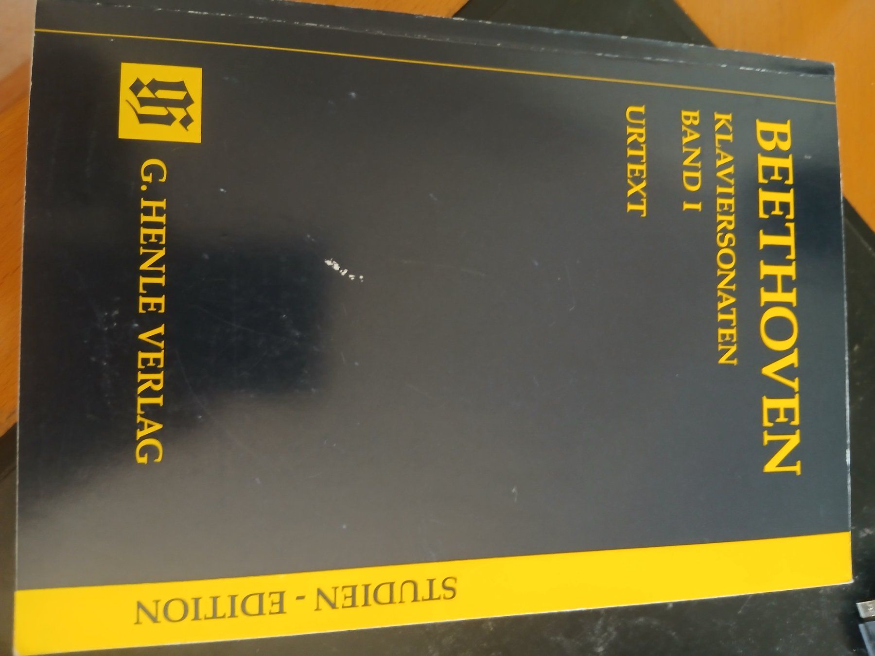Libri: Beethoven Klaviersonaten - Studien Edition – Usato da Gächlingen venduto da Zigarrenwerni 1
