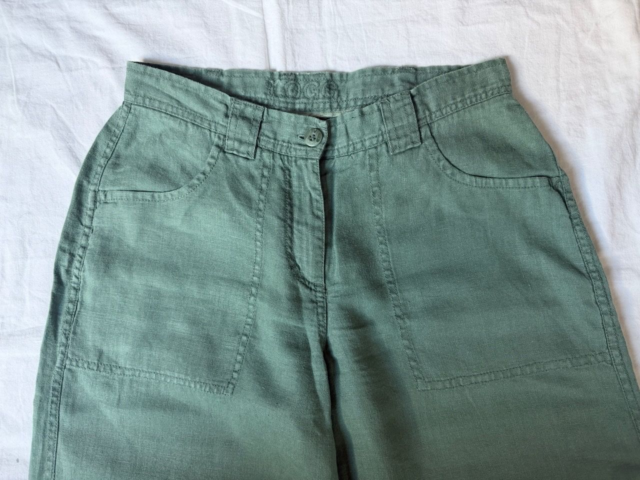 H&M Pantaloni: H&M L.O.G.G., Leinenhose, eukalyptusgrün, Gr. 34 – Nuovo (secondo la descrizione) da Basel venduto da Solaia28 1