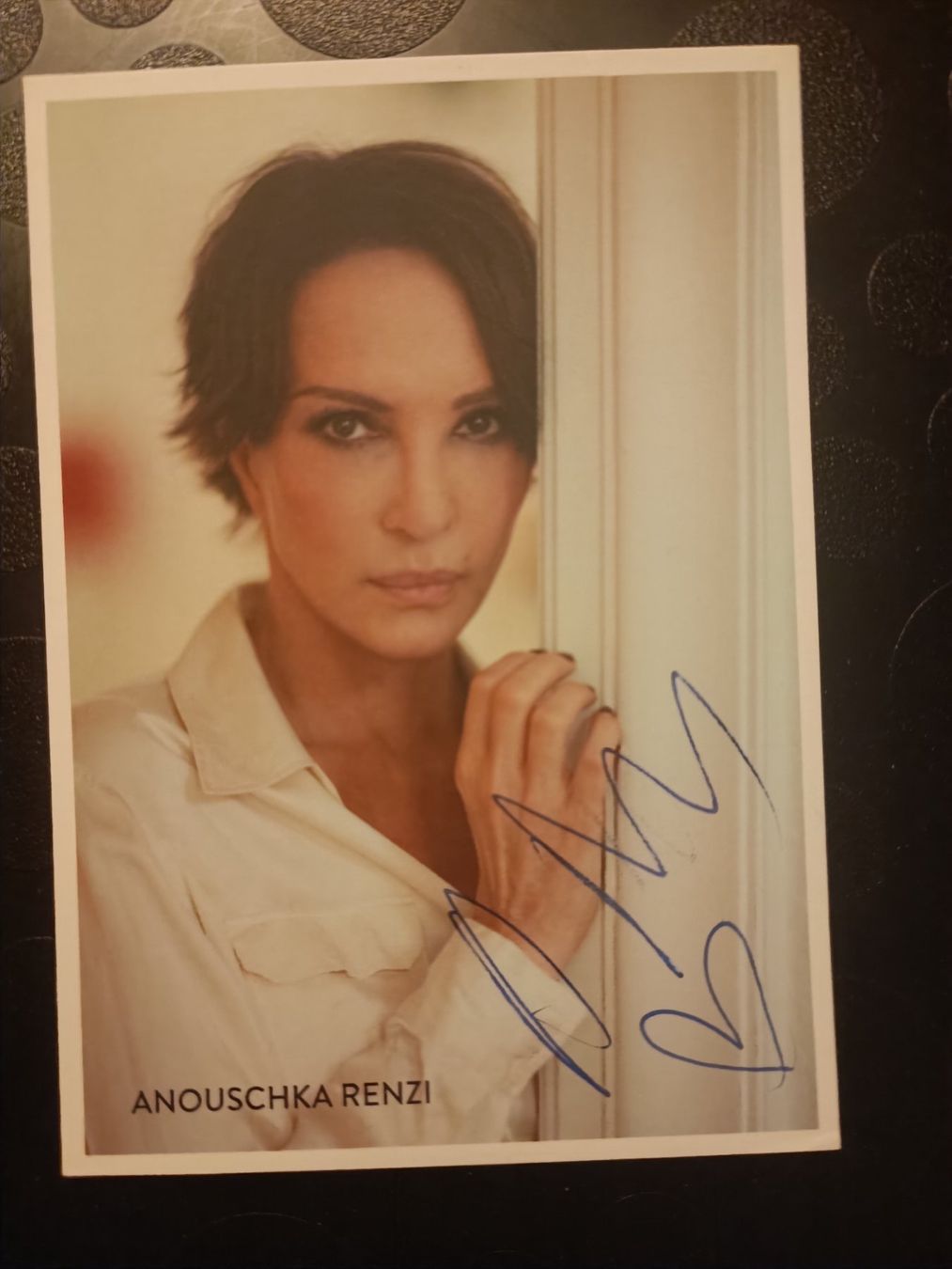 Autografi: Anouschka Renzi - handsigniert – Usato da Menziken venduto da Artographs
