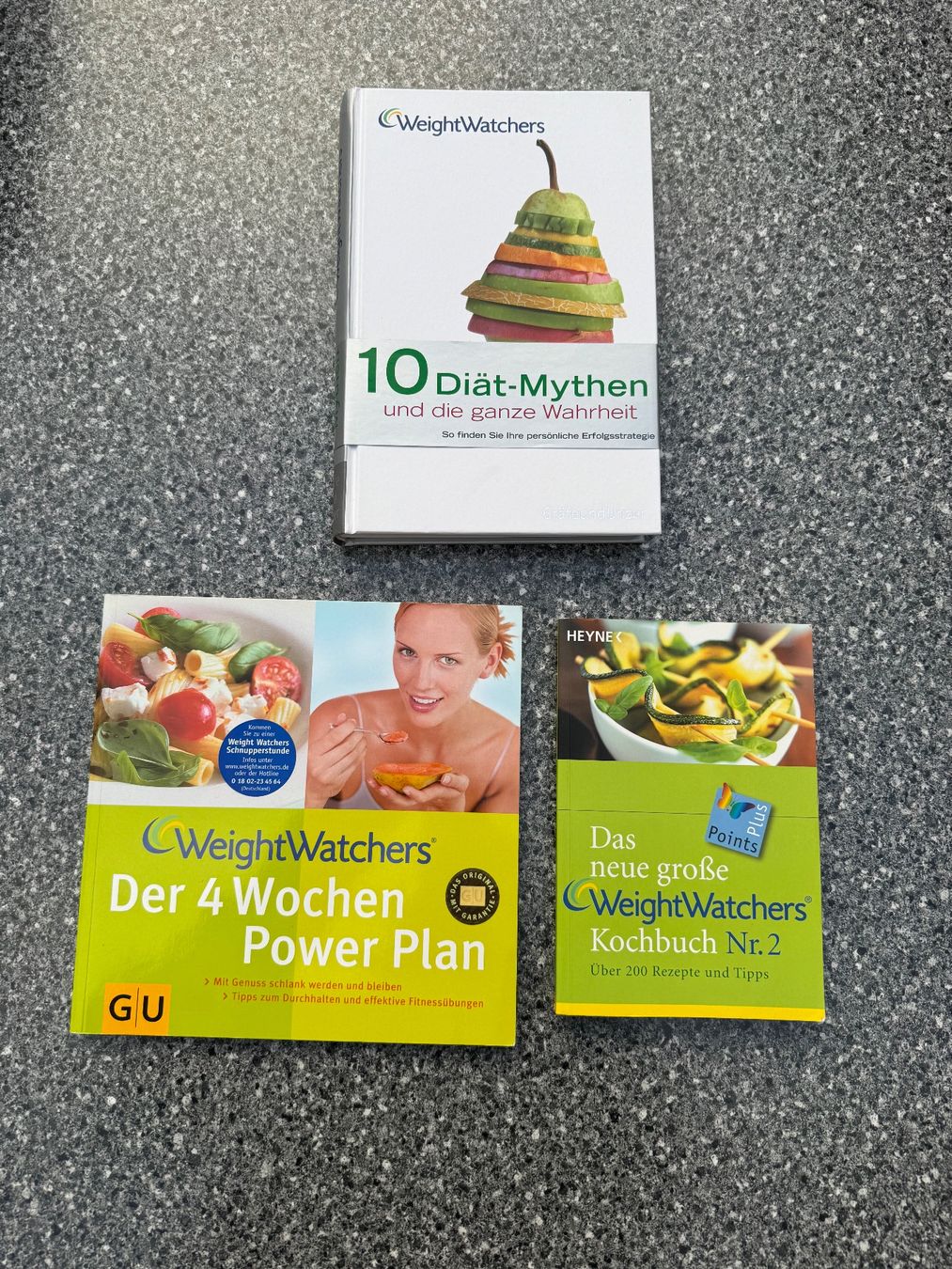 Libri: Weight Watchers, 3 Bücher, NEUWERTIG – Nuovo (secondo la descrizione) da Schaffhausen venduto da 1963CD