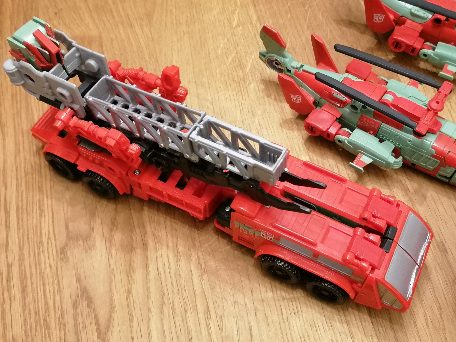 Hasbro Statuette: Transformers Combiner Wars Victorion – Usato da Basel venduto da vintagecollector 3